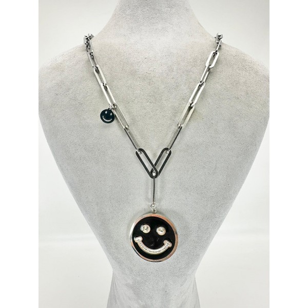 Gümüş Siyah Taşlı Gülen Yüz Kolye 